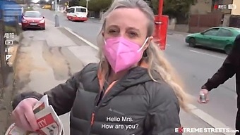 Публичный Секс С Женщиной С Вагинальным Пролапсом.