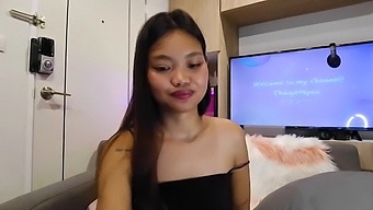 Teasing Video Before Revealing My Moist Vagina On Webcam - Abby2634