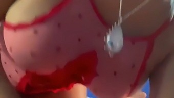 Luna Bella Se Věnuje Sexuální Aktivitě S Bohatým Mužem