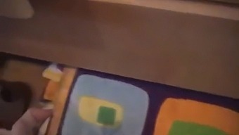 Tânăra Îi Face Plăcere Orală Profesorului Filmat În Secret