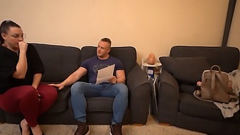 Sexy Curvy Pawg Gets Unexpected Sexual Encounter During Job Interview