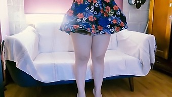 Peruvian Mistress Catches Voyeur In The Act, Instructs Him To Undress
